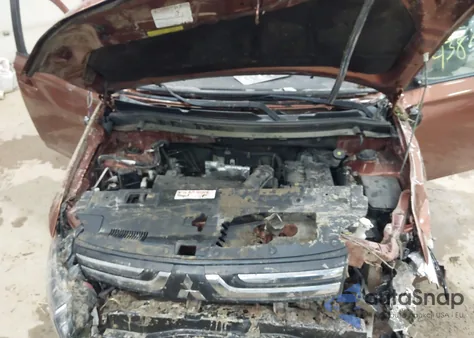 2014 Mitsubishi Outlander Se z USA, uszkodzony, nr VIN JA4AZ3A37EZ009389